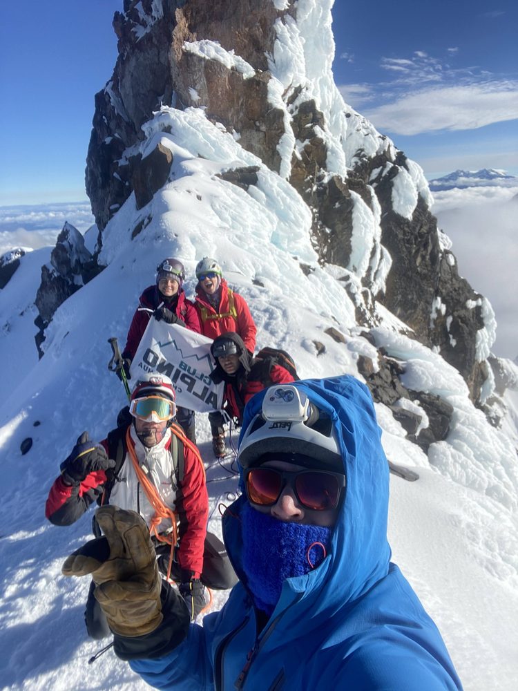 Carihuairazo — PEAKS Ecuador