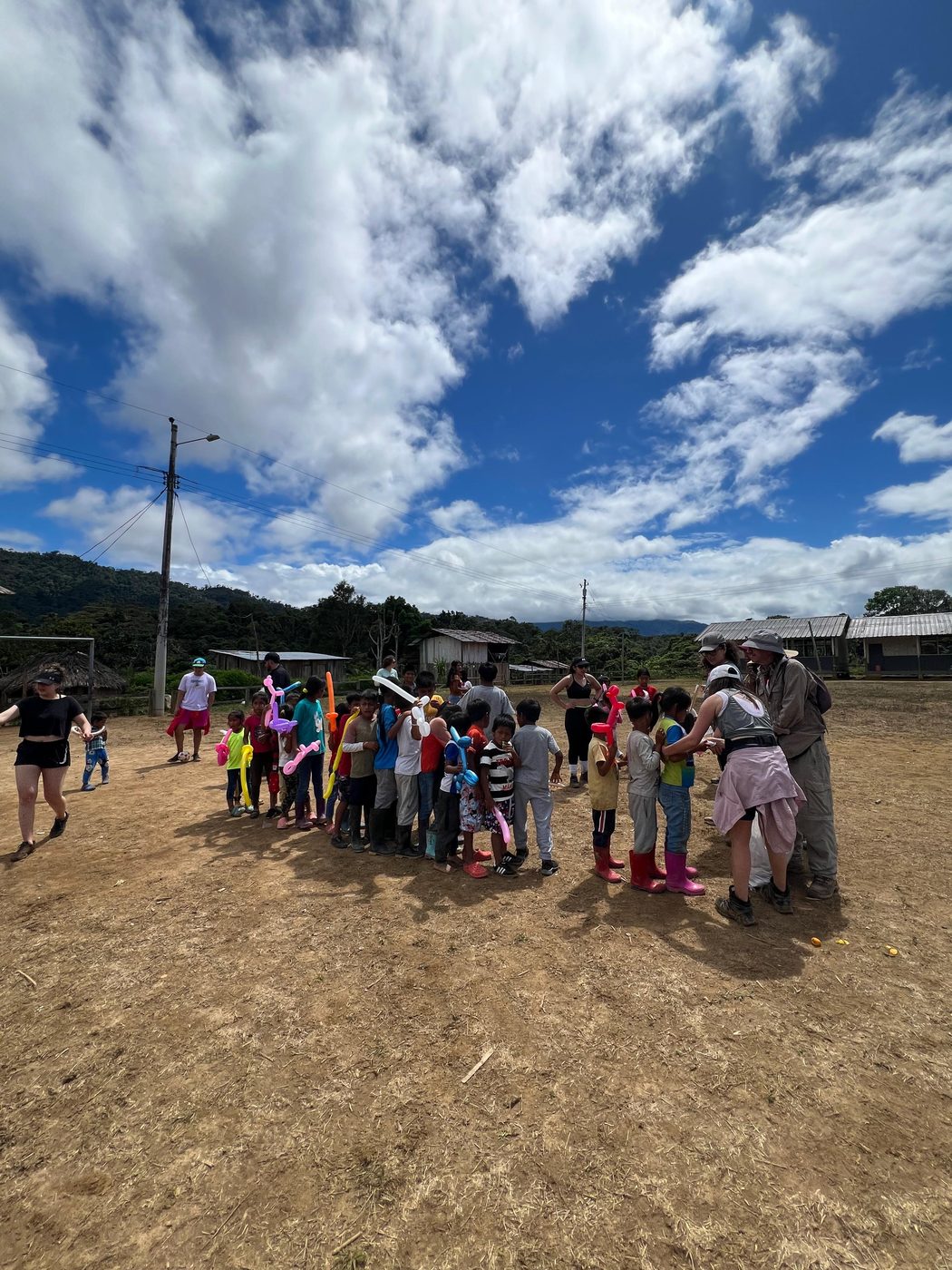 Activities with the families of Coangos