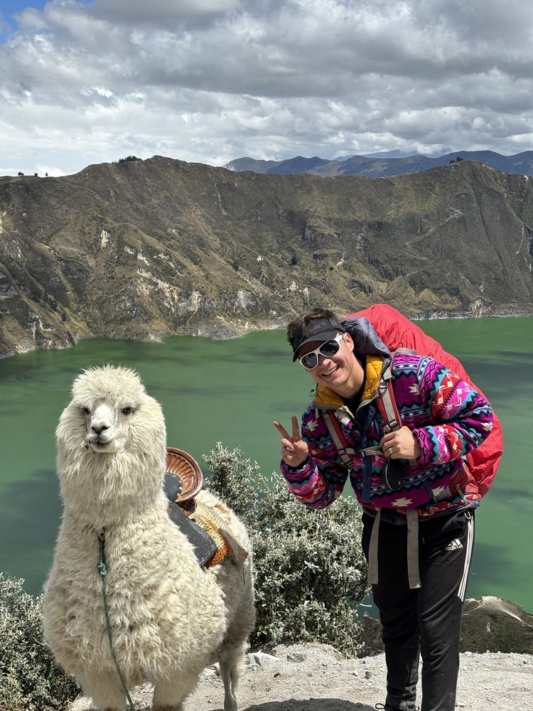 Quilotoa — PEAKS Ecuador